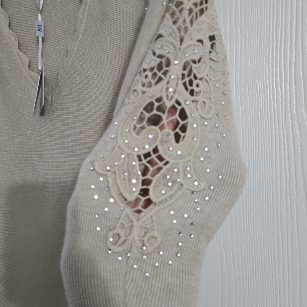 Women's Cream Sweater with Lace Details - Picture 6 of 6